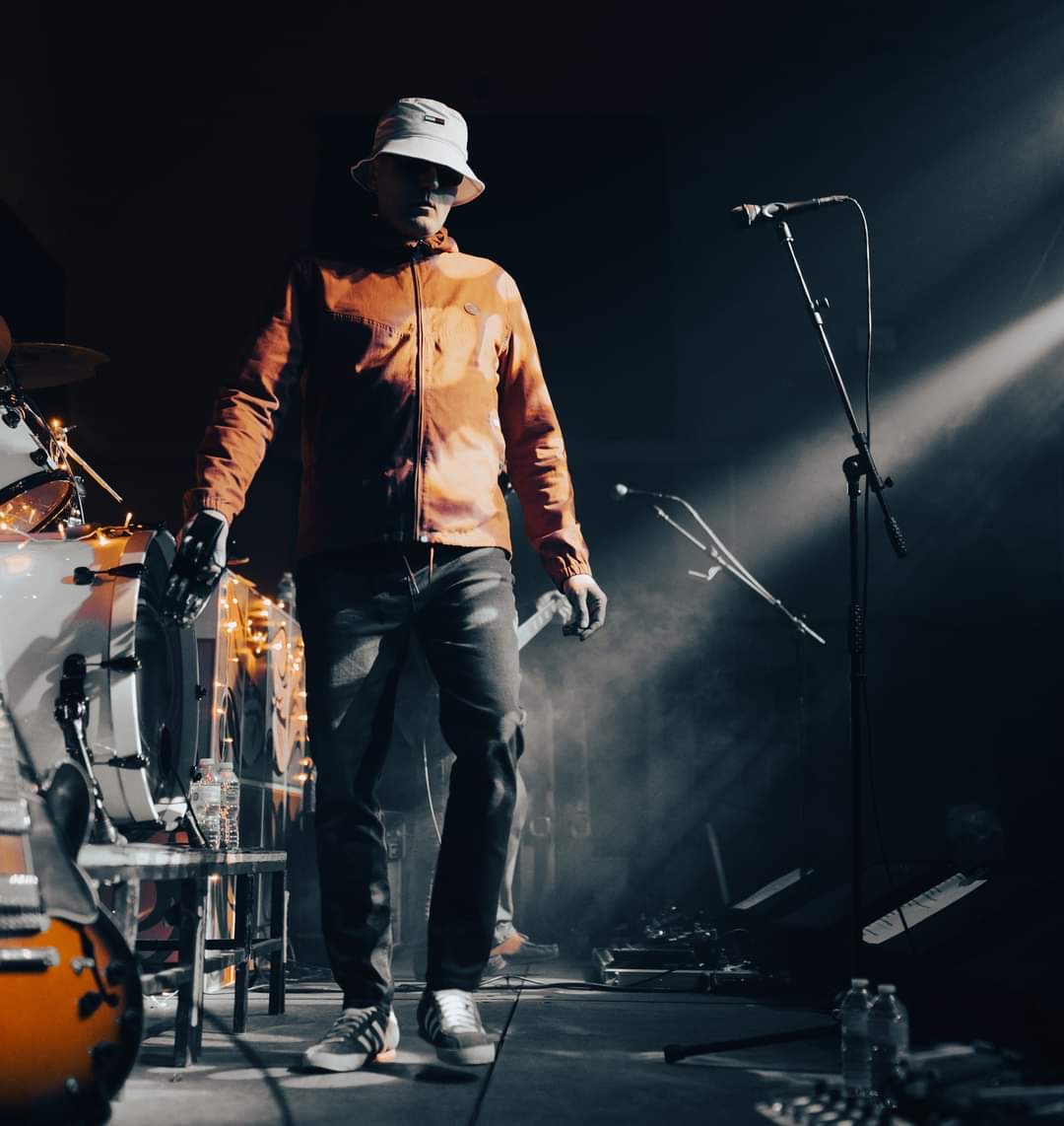 Andy as Liam Gallagher — Definitely Could Be Oasis